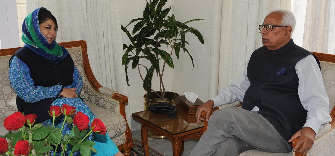 cm-with-governor-on-nov-08-2016