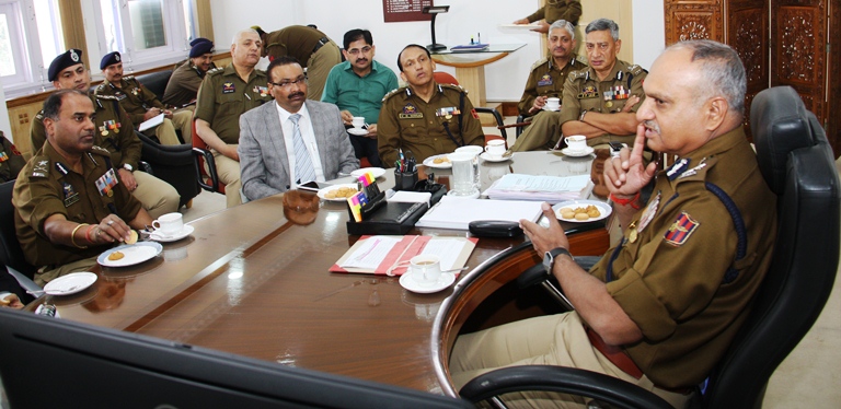 dgp-chairing-officers-meeting-at-phq-jmu-on-nov-07-2016