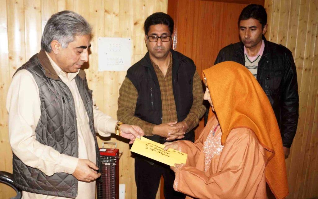 gh-nabi-hanjura-on-nov-01-2016