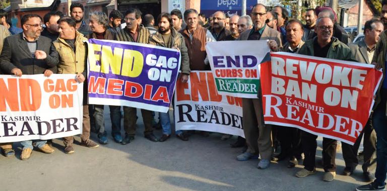 Kashmir based editors sought immediate removal of ban on publication of 'Kashmir Reader' and hled a protest in Mushtaq Ali Enclave on November 05, 2016. (KL Image: Bilal Bahadur)