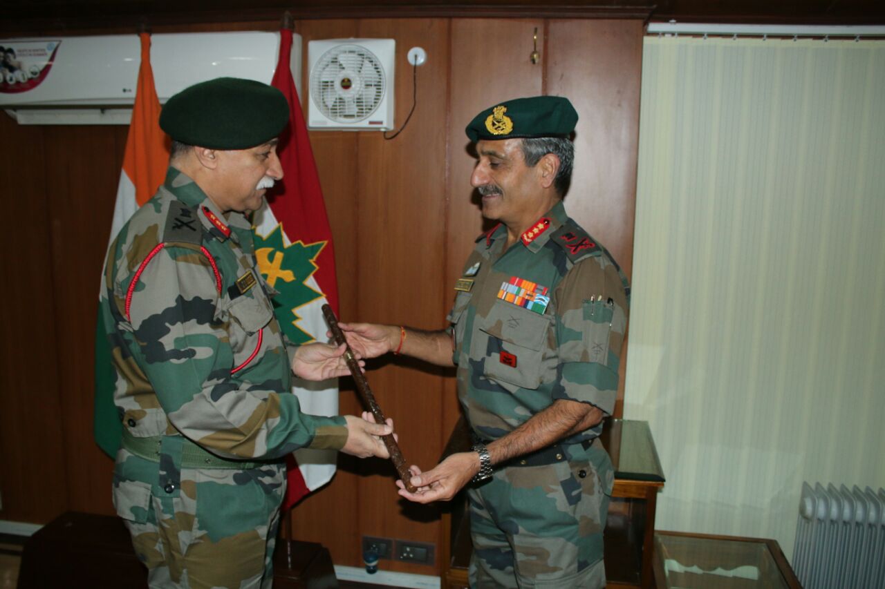Lt Gen Satish Dua (left) on Tuesday handed over charge of Srinagar based 15 Corps, also called the Chinar Corps, to Lt Gen JS Sandhu as its 46th Corps Commander.