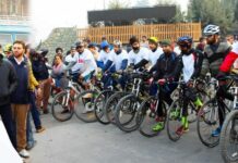 Minor kickboxing champion flagged off Cyclothon Srinagar