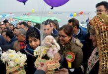 Show the way to peace, amity: Mehbooba tells people