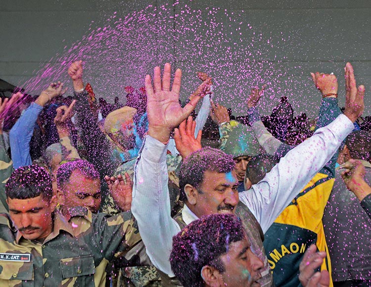 Holi-Hai.-.-.–in-Jammu