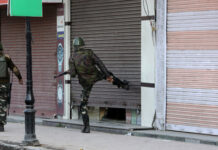 Police detain a man for spreading rumours about militants’ presence in Lal Chowk