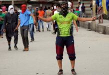 Clashes in old city; 2 suffer pellet injuries