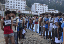 Youth throng police recruitment rally in Kupwara