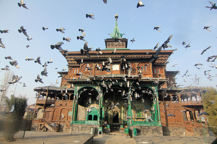KAHN-KHA-SRINAGAR–PHOTOS-BY-BILAL-BAHADUR-(2)