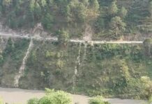 Four dead after Sumo plunges into river Chenab at Doda