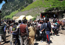 LG Reviews Yatra Arrangements at Chandanwari Base Camp