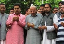 On martyrs’ day, Rasheed holds plebiscite march; ‘Geelani, Mirwaiz, Malik custodians of martyrs’