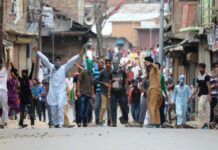Clashes erupt in Sopore after Friday prayers