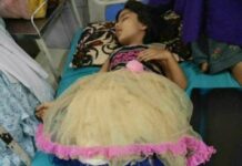 Tipper crushes legs of minor in Kupwara