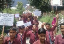 Students hold protests over dilapidated road in Bhaderwah