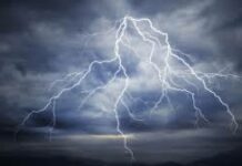 Cloudburst hits Khunmoh village