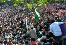 Thousands participate in funeral prayers of slain militants