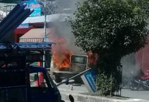Police vehicle set ablaze in Islamabad