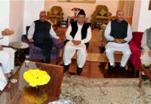 For an assembly session, Dr Abdullah takes all party delegation to Vohra