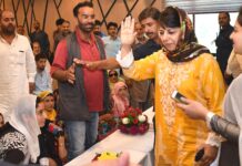 Eid ul Azha: CM Mehbooba continues to meet people