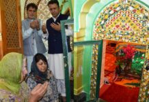 CM visits Shahadara Sharief, attends annual urs of Hazrat Baba Ghulam Shah Badshah (RA)