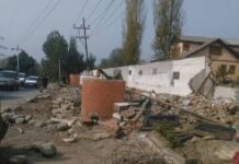 Raised in 1992, CRPF demolishes bunker in Soura, another in Eidgah