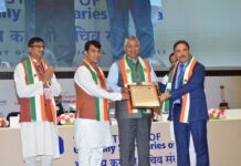 ICSI felicitates J&K Bank Chairman Parvez Ahmad with Golden Memoir, crowns him Elite Ambassador