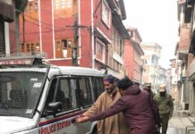 Mirwaiz put under house arrest; Malik, others arrested