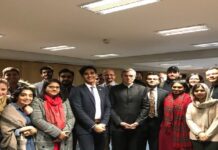Omar asks Pakistan’s Nobel Laureate Malala for a selfie