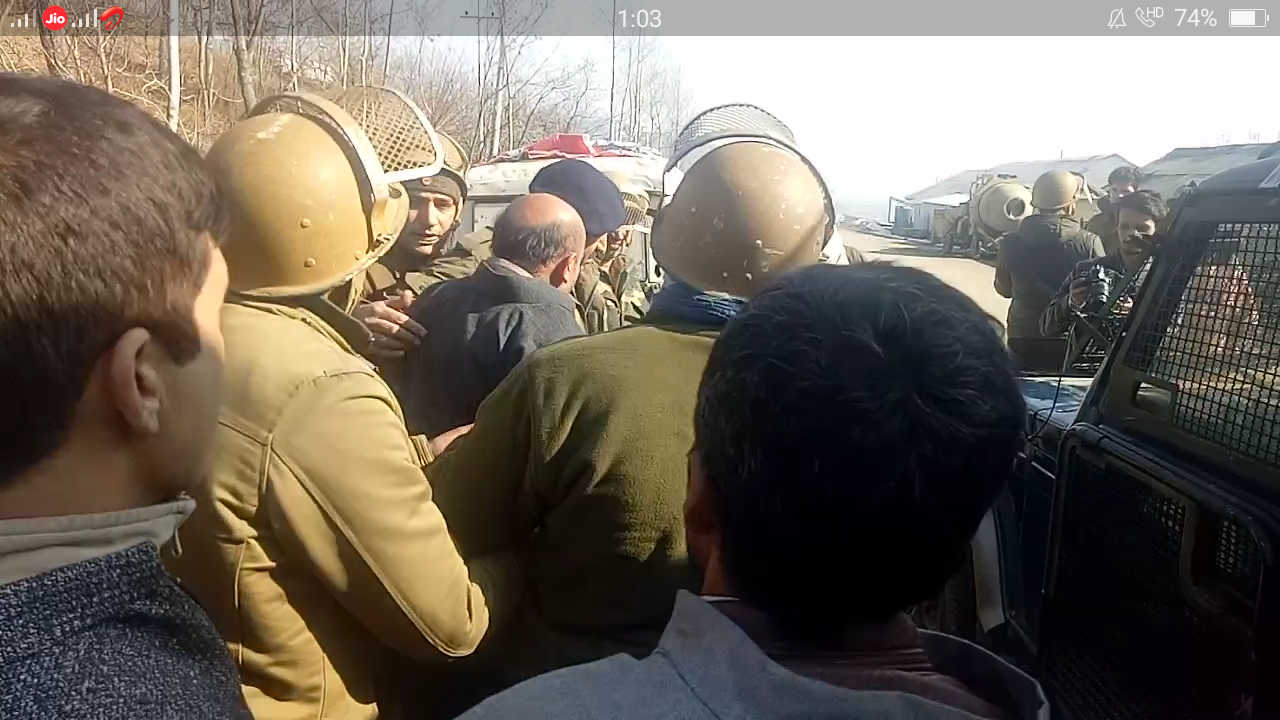 Er Rasheed leading anti-army protest in Kupwara | Kashmir Life