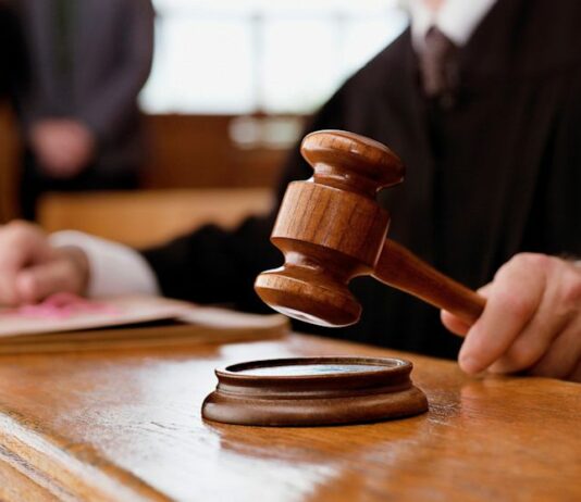 Srinagar Court Awards Rs 8.2 Lakh Compensation in Cheque Bounce Case, Sentences Convict to One Year in Jail