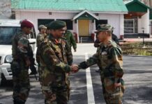 Northern army commander reviews Security situation in Valley
