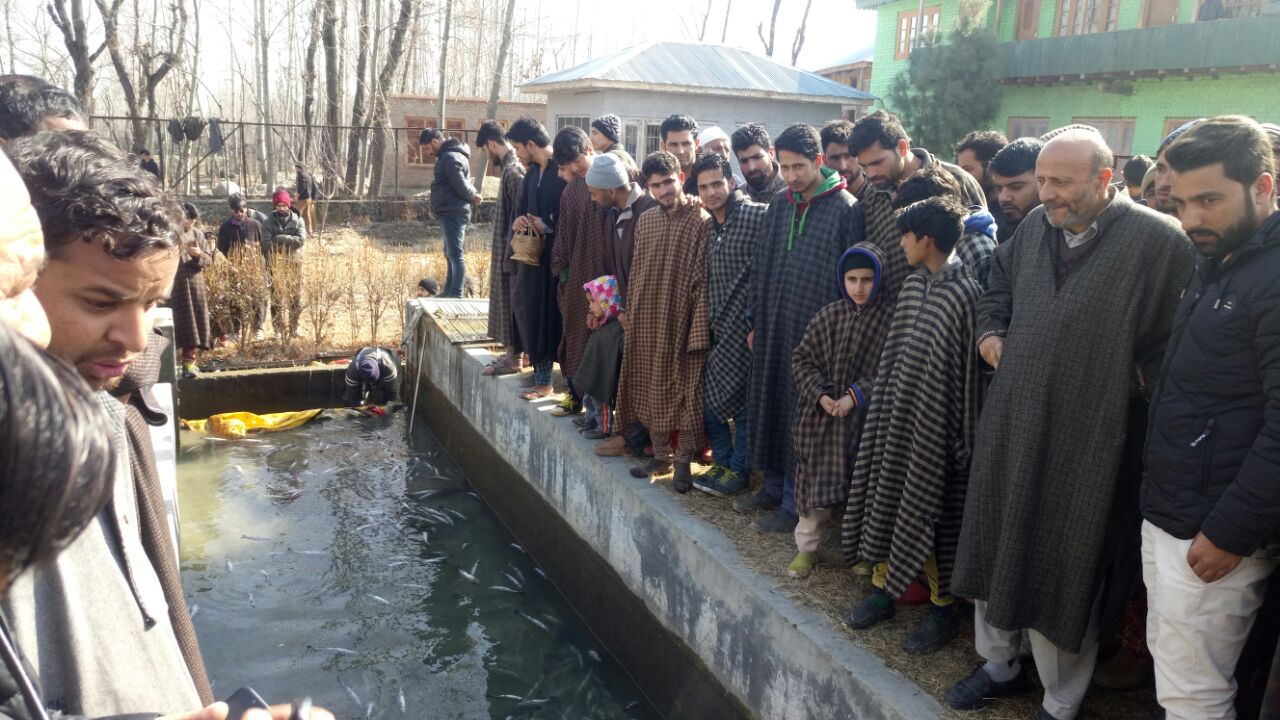 Rasheed Water Apology not enough, Er Rasheed over water contamination issue | Kashmir ...