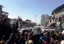 68 days on, Kashmir Anganwadi workers, helpers continue to protest