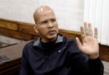 Flamboyant Cop Basant Rath Leaves Police to Join Politics