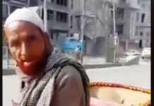 Rikshaw makes quite entry in Kashmir