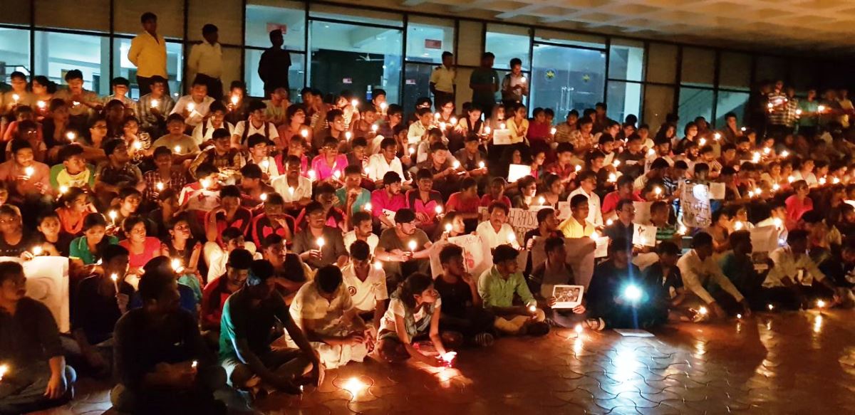 Students of Karnataka protest for justice to Kathua rape and murder victim 2 (1)