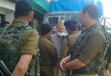 One prayer after, Geelani restricted again