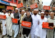 JKLF Leaders, activists protest against plight of Kashmiri prisoners