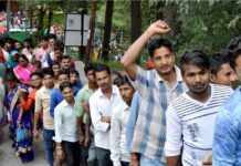 Shankaracharya Temple Draws 73,000 Devotees on Raksha Bandhan Eve