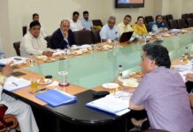 Governor chairs first meeting of restructured SKIMS Governing Body