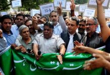 PDP stages protest against tinkering with Article 35A