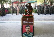 Army pays tribute to soldier killed in Kulgam