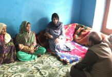 Uri gang rape-murder: Mehbooba visits victims family