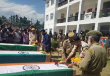 Wreath laying event for slain Policemen held at DPL Shopian