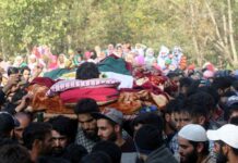 Thousands attend funeral of slain militant in Awantipora, associates offer gun-salute
