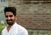 Exam-scared boy found by police, reunited with family