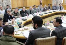 Advisor Kumar reviews winter-preparedness in Srinagar