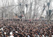 Thousands attend funeral of slain militants in Awantipora