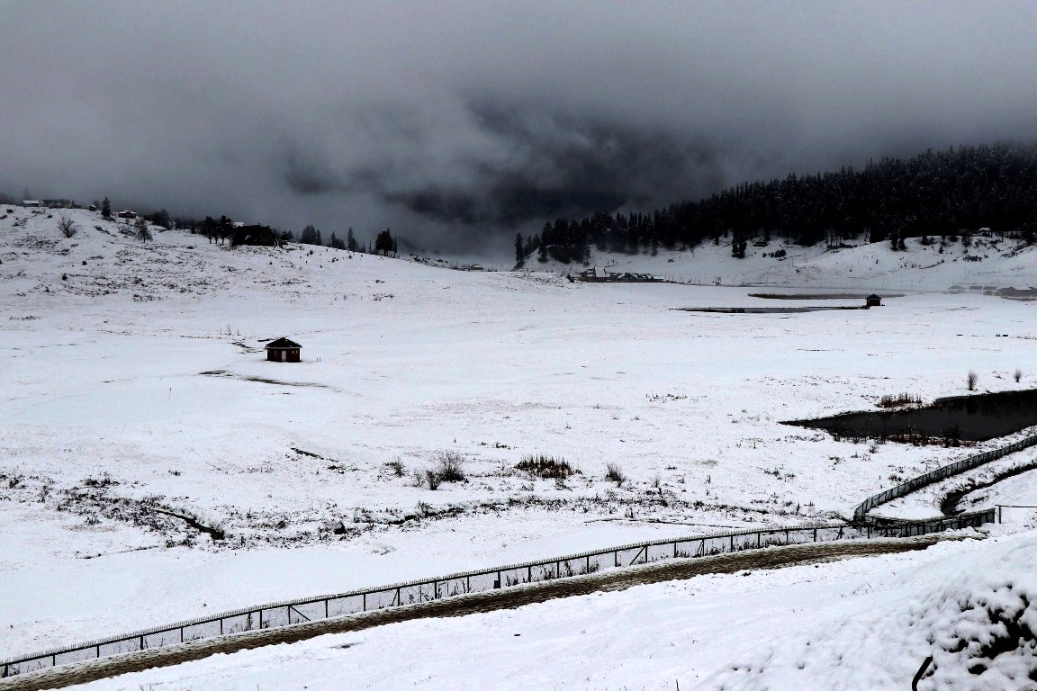 SDM Gulmarg Points Winter Advisory for Guests