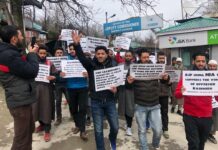 ‘Revoke ban on Jama’at, stop hounding Mirwaiz’: PDP
